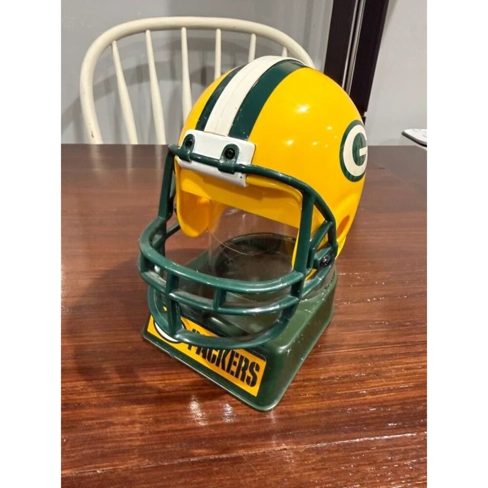 Vintage Green Bay Packers NFL Huddle Up Helmet Gumball Coin Bank 1990s